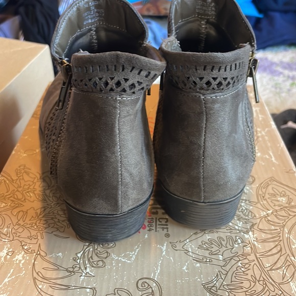 American Rag booties - Picture 5 of 8